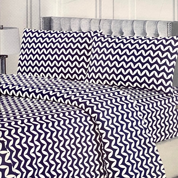 Kate & Co. Other - ✨SOLD-OUT✨King 4pc Navy Wave Bedsheets